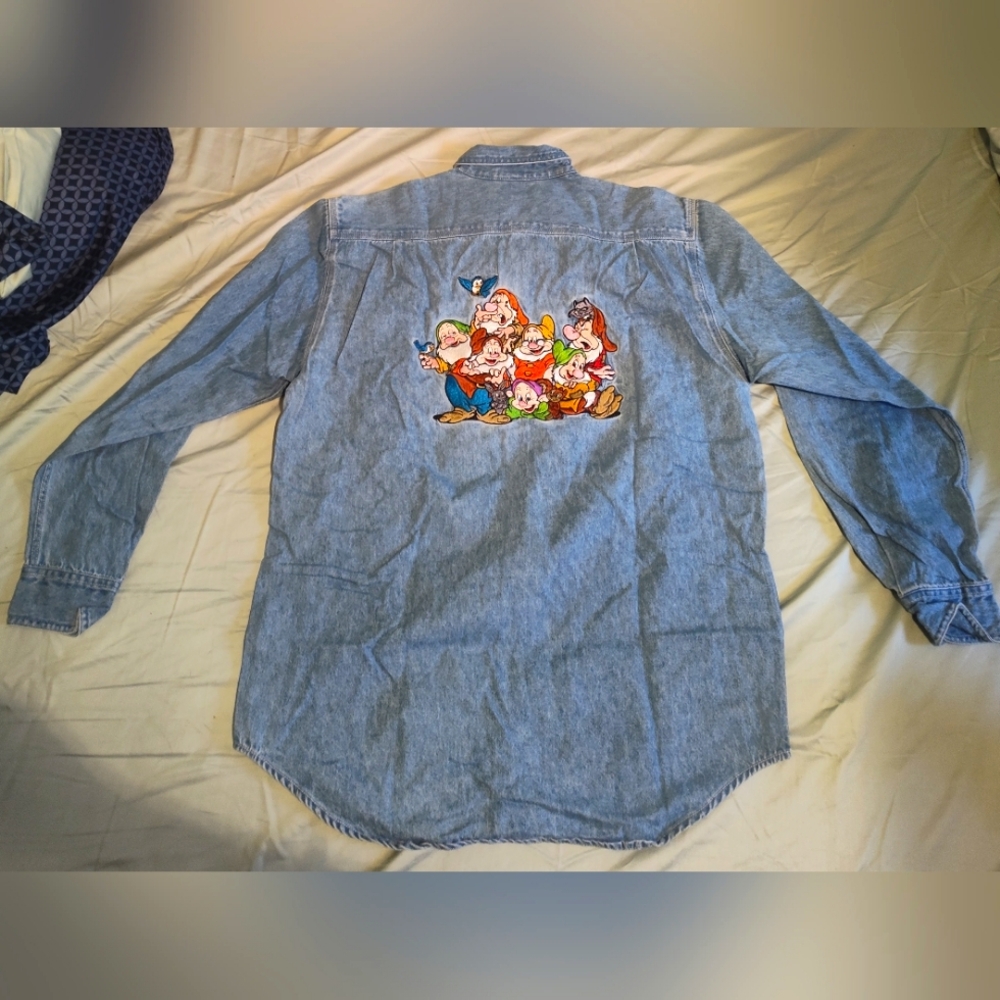 Vintage Disney Snow White Jean Long Sleeve Shirt Small In Distressed Light Wash